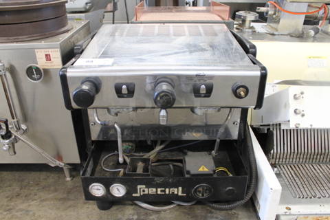 La Spaziale EP Stainless Steel Commercial Countertop Double Group Espresso Machine w/ 2 Steam Wands. 230 Volts, 1 Phase. 