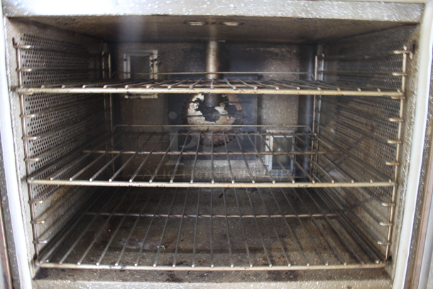 Vulcan Stainless Steel Commercial Propane Gas Powered Full Size Convection Oven w/ View Through Doors, Metal Oven Racks and Thermostatic Controls on Metal Legs. - Image 3 of 7