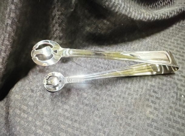 NEW 12 Inch Stainless Steel Tongs. 2XBID - Image 1 of 1