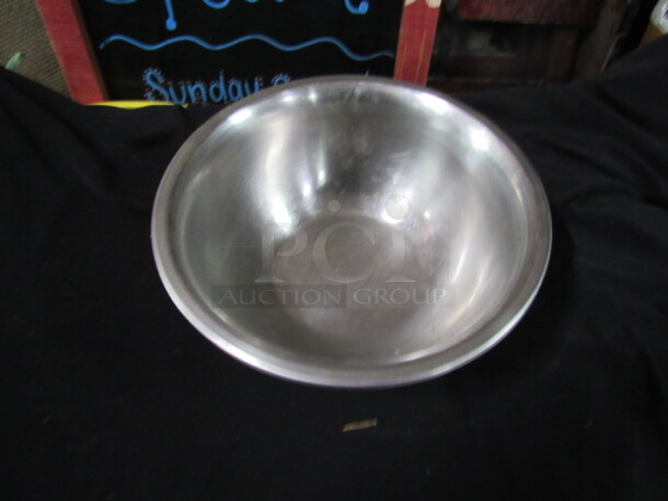 10 Inch Stainless Steel Mixing Bowl. 2XBID 