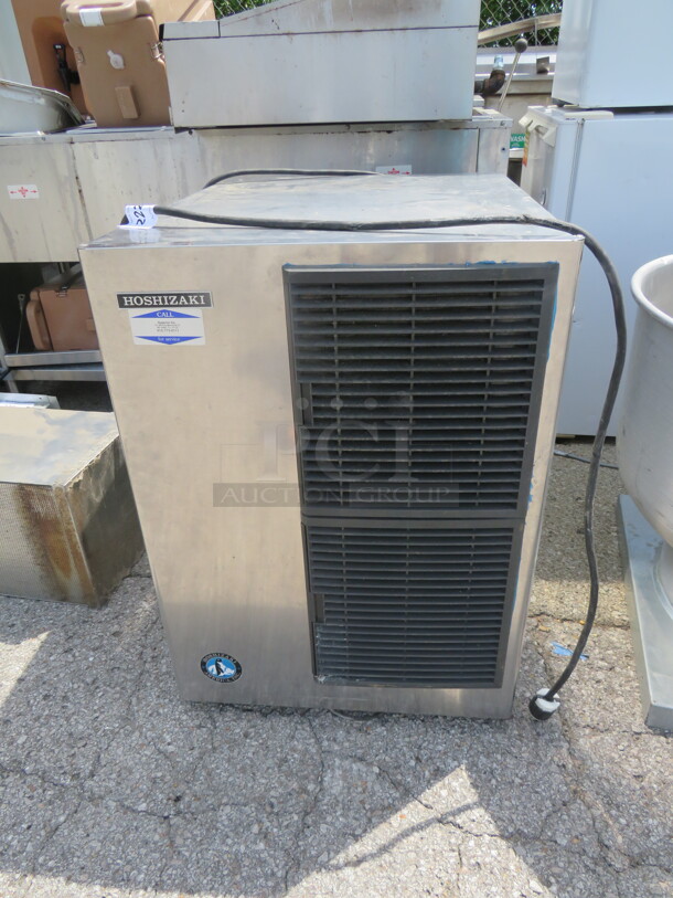 One Hoshizaki Ice Maker. Model# KM-515MAH. 115 Volt. 22X28X30.5 - Image 1 of 3