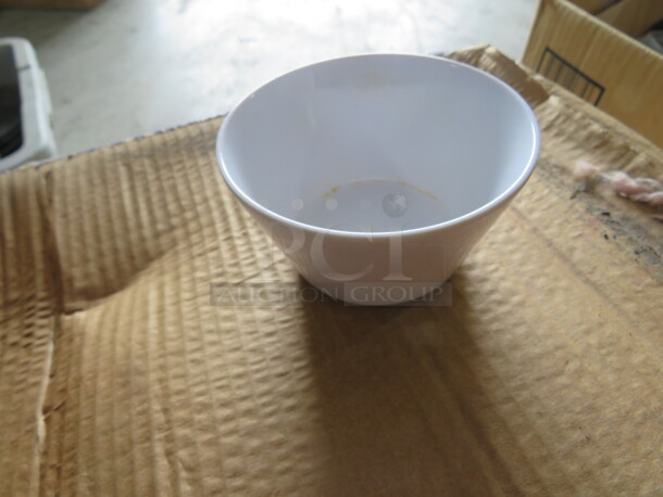 4 Inch  Melamine Bowl. 5XBID - Image 1 of 1