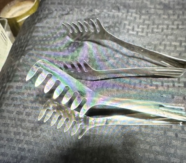 Stainless Steel Tong. 2XBID - Image 1 of 1