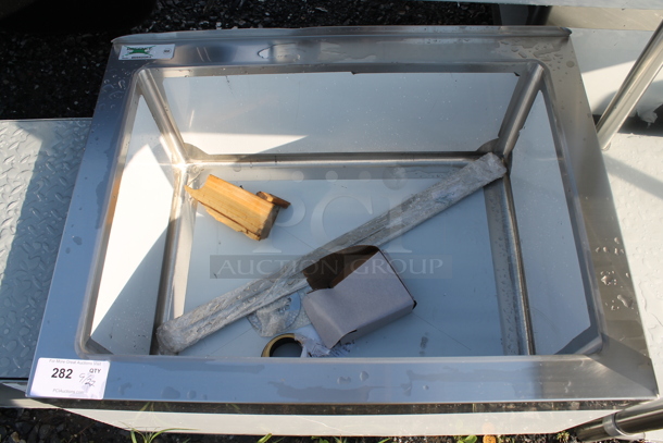 BRAND NEW SCRATCH AND DENT! Stainless Steel Commercial Ice Bin. No Legs. - Image 2 of 3