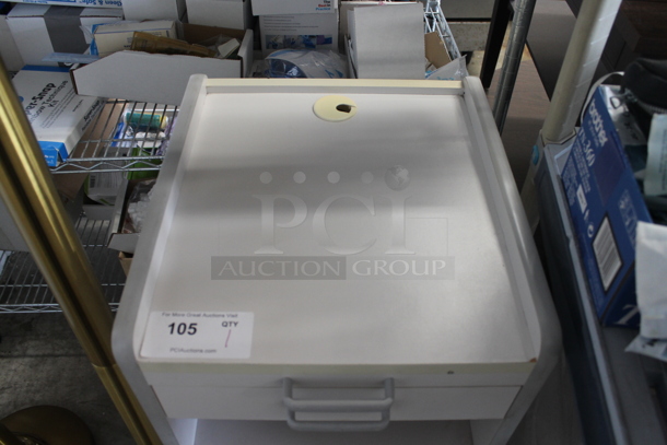 Gracious Living White and Clear Poly 3 Drawer Filing Unit. - Image 3 of 7