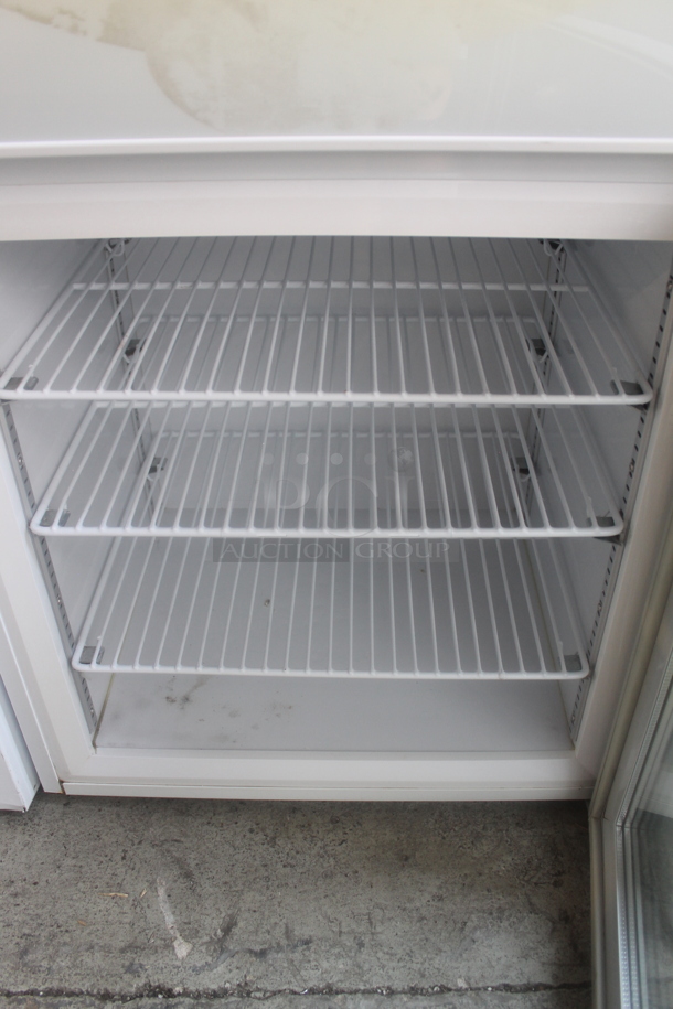 CTF-4MS Metal Mini Cooler Merchandiser. 110-120 Volts, 1 Phase. Tested and Working! - Image 3 of 4