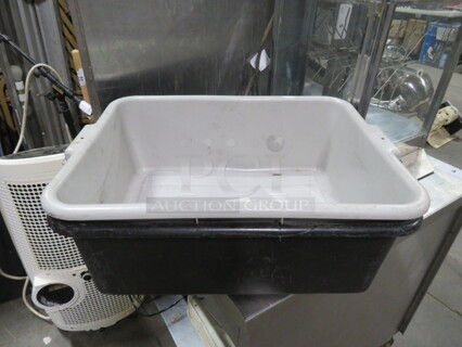 Assorted Bussing Tub. 2XBID