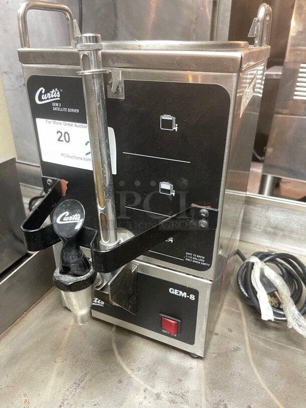 Working! Curtis GEM-3/GEM-8  1.5 Gallon Satellite Commercial Coffee Server With Warmer Stand NSF 115 Volt Tested and Working! - Image 2 of 10
