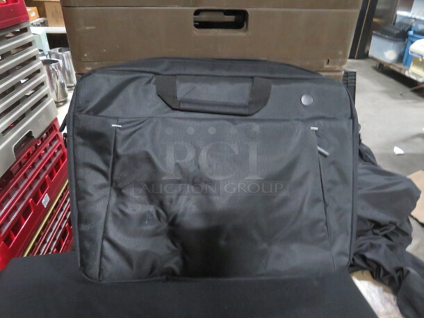 NEW HP 15.6 Computer Carry Bag With Shoulder Strap. 4XBID