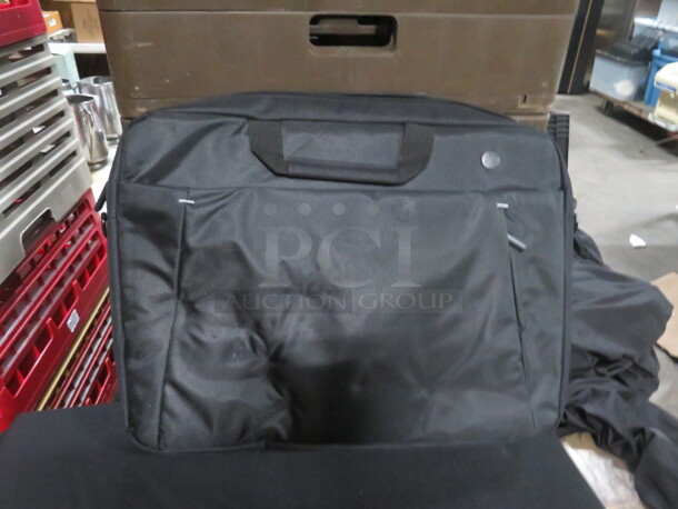 NEW HP 15.6 Computer Carry Bag With Shoulder Strap. 4XBID - Image 1 of 1