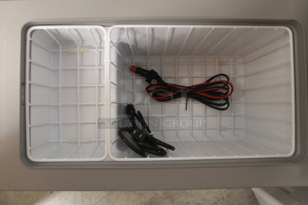 BRAND NEW SCRATCH AND DENT! Whynter FMC-350XP 34 Quart Compact Portable Freezer Refrigerator with 12v DC Option. Tested And Working!  - Image 4 of 6