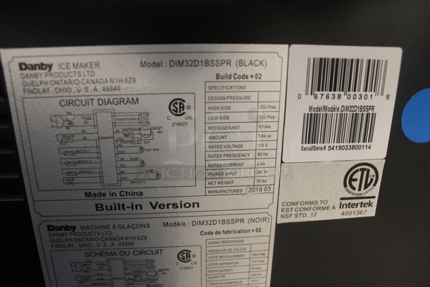 BRAND NEW SCRATCH AND DENT! Danby DIM32D1BSSPR Black Undercounter Ice Maker With Stainless Steel Door. 115V. Tested And Working!  - Image 5 of 5