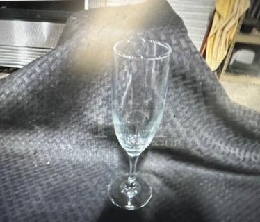 Stem Champagne Flute. 11XBID