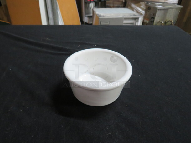 3.5 Inch Tuxton Ramekins. 7XBID - Image 1 of 1