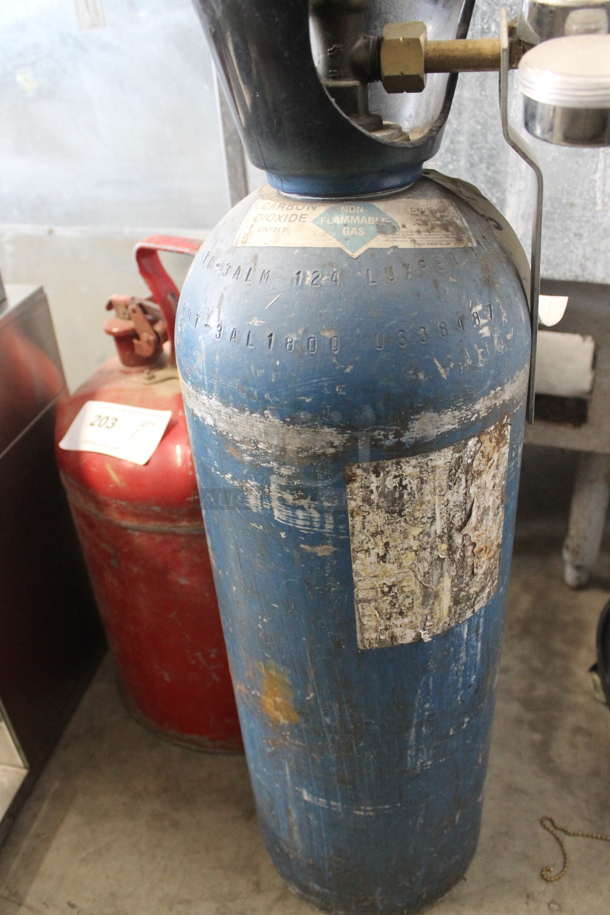 Metal CO2 Tank. - Image 6 of 7