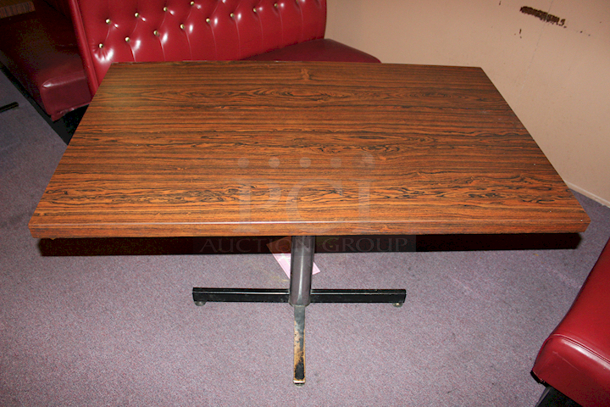 HIGH QUALITY! Oak Finished Table Top With Heavy Duty Metal Frame and Crossbar Base. 48x30x30 - Image 1 of 3