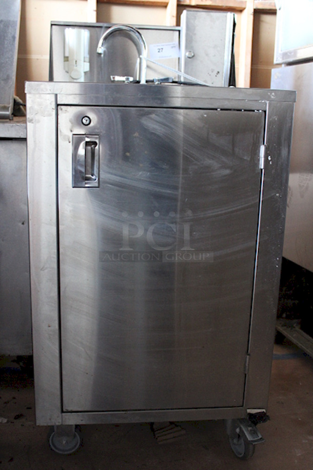 AMAZING! Crown Verity CV-PHS-4C Space Saver Single Bowl Cold Water Portable Hand Sink Cart, With Electric Pump & Hands Free Pump Saver Foot Pedal, Soap Dispenser Holder and Paper Towel Dispenser On Commercial Casters. Keys Not Included. 120v 25x24-1/4x47-3/4	 - Image 2 of 9