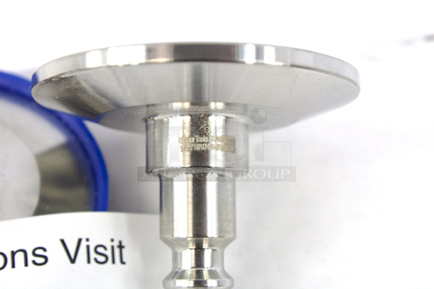 NEW-NEVER USED Glacier Tanks Air Hose Quick Disconnect, Converts Tri Clamp to The Standard Industrial Style 1/4 " Air Line Connector. Connections Type: 1-1/2" Tri Clamp To x 1/4 in. Industrial - SS304 Stainless Steel. 2x your Bid - Image 4 of 4