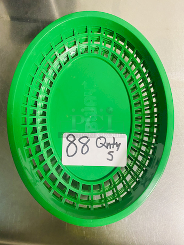 NICE. Like New, Plastic Green Baskets.
9x12x1-7/8

5x Your Bid - Image 1 of 2