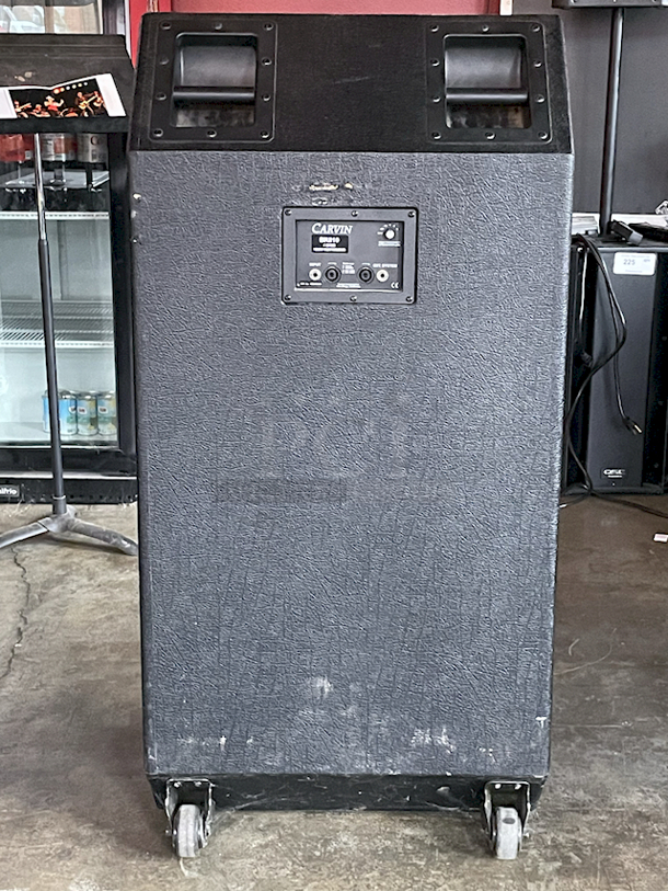 EXCELLENT! Carvin BR810 Bass Cabinet - 8 Heavy-Duty 200w 10” Woofers,  1” Titanium HF Driver,  Imp: 4Ω,  Power handling: 1200 Watts,  5 position Tweeter Attenuator,  Casters Built-in, Freq. Resp: 58 to 20K H z  -3dB - Useable To 38 Hz @ -10dB, Sensitivity :  110 dB @ 1w and 141 dB @ 1200w - 23.25W x 18.25D x 47.75H - Image 3 of 5