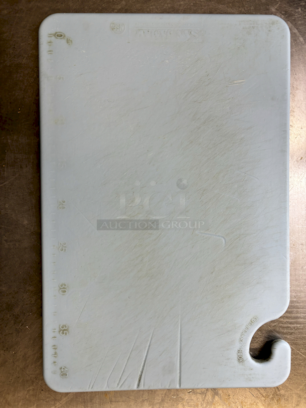 Cut-N-Carry San Jamar 15-Inch / 40cm Cutting Board With Cut-N-Carry Hook.  - Image 1 of 2
