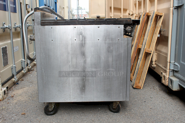 NEW! Montague 36-5A Legend 36" Heavy Duty Natural Gas Range With Four 18" Open Burners & Open Cabinet Base, On Commercial Casters, 120,000 BTU. 36x37x40 6622.00 - Image 3 of 5