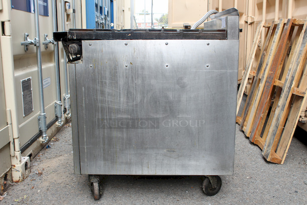 NEW! Montague 36-5A Legend 36" Heavy Duty Natural Gas Range With Four 18" Open Burners & Open Cabinet Base, On Commercial Casters, 120,000 BTU. 36x37x40 6622.00 - Image 4 of 5