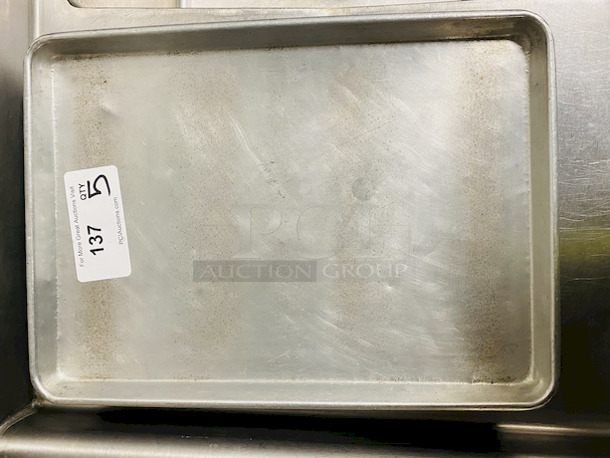 LIKE NEW!! 10/10 Condition 18x13 Sheet Pans.
18x13x1
5x Your Bid - Image 1 of 3