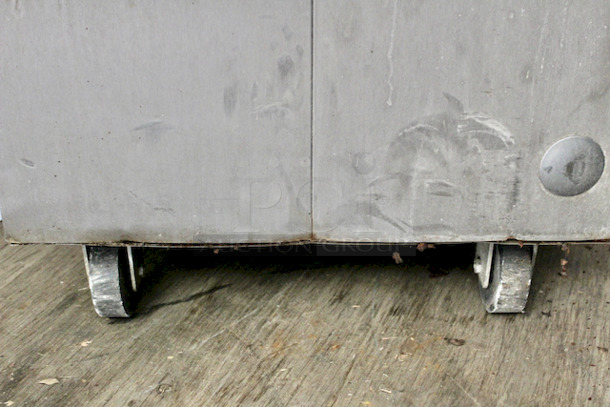 BEAUTIFUL! Wittco Food Service Equipment 1300-AD-SS Split Service Cook and Hold On Commercial Casters. 22-1/4x30-3/4x78 - Image 7 of 7
