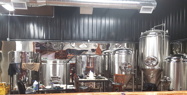 READY TO BREW! Complete Stout Tanks & Kettles Direct Fire 7BBL Brewhouse With 2 Piece Space Saving Brew Deck. Includes: Hot Liquor Tank, Mash Tun, Wort Chiller, Whirlpool, Fermenter, 2-Piece Brewdeck and 2 Brite Tanks - Image 1 of 12