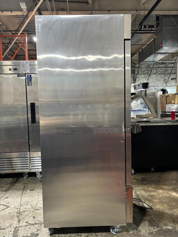 Dukers D28F 1/2 HP One-Section Reach-In Freezer - 110v/60/1-PH - 110 Volts
 - Image 3 of 6