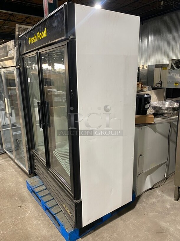 True 2 Door Reach In Cooler Merchandiser! With View Through Doors! With Poly Coated Racks! Model: GDM49 SN:7443104 115V 1PH - Image 2 of 7