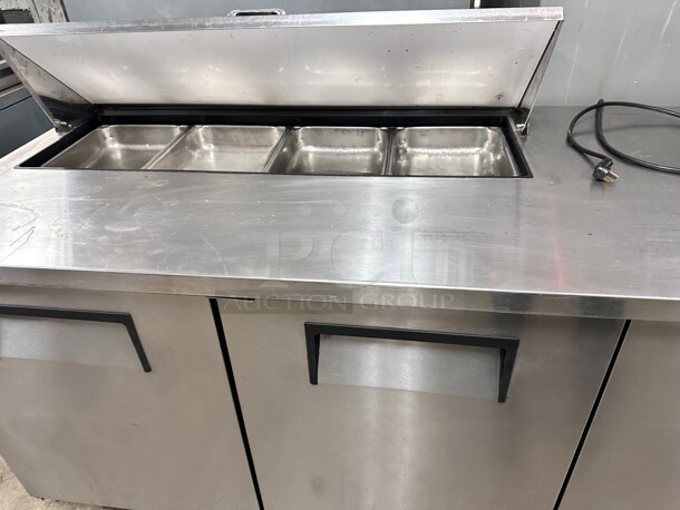 True TSSU-72-12 72"Sandwich/Salad Prep Table w/ Refrigerated Base, 115v Tested and Working - Image 7 of 10