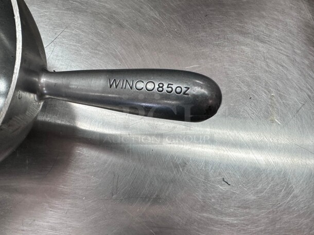 Clean! Winco AS-85 85 oz Aluminum Scoop NSF - Image 4 of 7