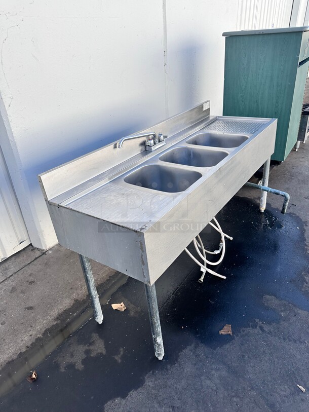 Commercial Three Compartment Bar Sink NSF 
91x23x42 - Image 5 of 10