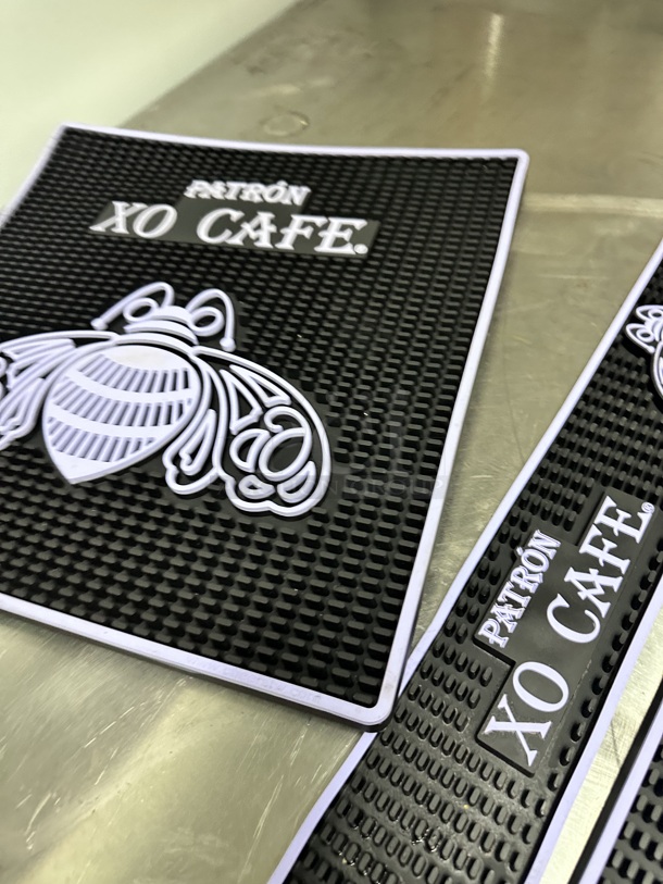 BARsics Rubber Bar Service Mat for Counter Top - Image 3 of 3