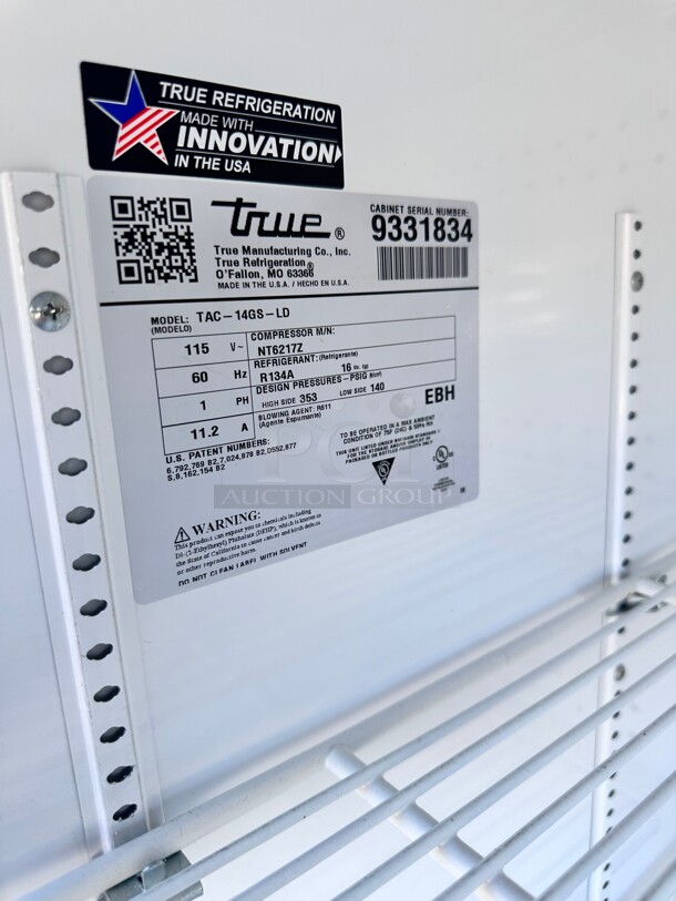 Late Model True TAC-14GS 30 inch Vertical Open Air Cooler w/ (4) Levels, Black, 115v Working - Image 10 of 10