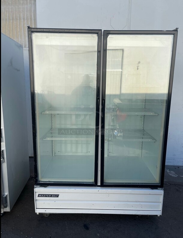 Certified Working Master-Bilt BLG-52HD Low Temp Glass Door Freezer Merchandiser 220 Volt 1 Phase  - Image 9 of 11