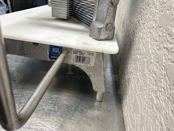 Vollrath 0643N Tomato Pro Cutter, 3/16 inch Cut, Straight Blades NSF - Image 7 of 9