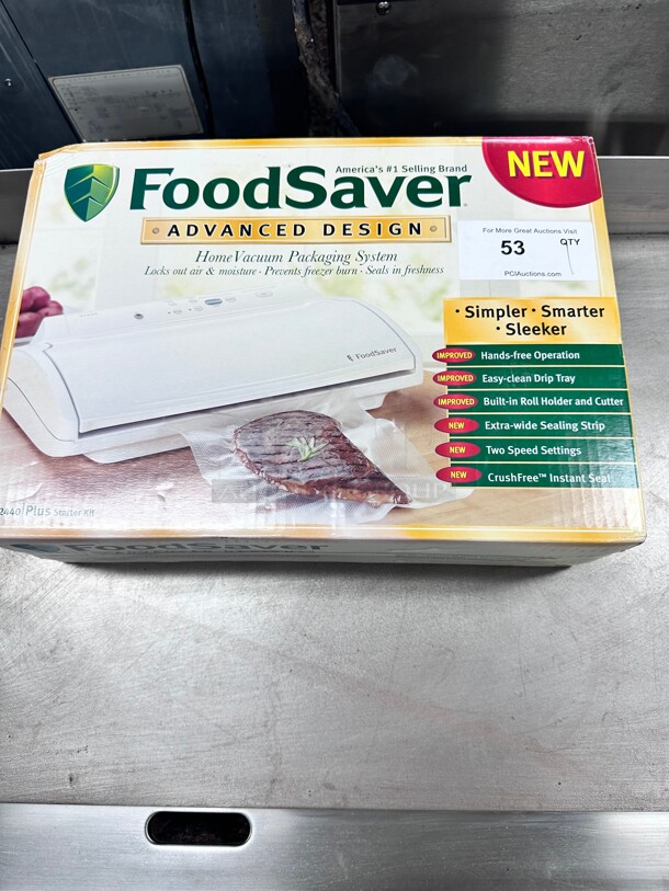 New Food Saver V2440 Vacuum Sealer Food Saver System FoodSaver With Starter Kit  - Image 4 of 8
