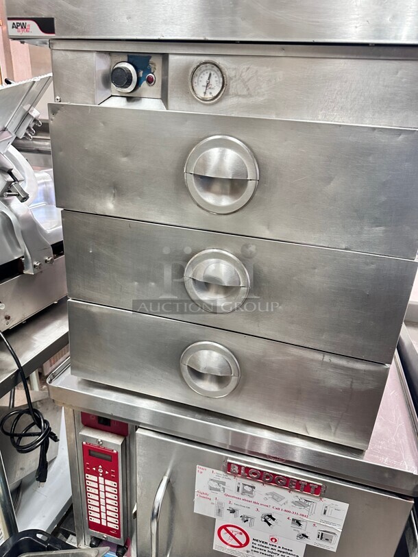Alto-Shaam 500-3D 24.63"W Freestanding Warming Drawer w/ (3) 23" Compartments, 120v Tested and Working! - Image 4 of 4