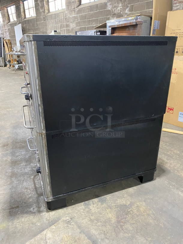 FANTASTIC! Blodgett Commercial Natural Gas Powered Double Deck Pizza Oven! All Stainless Steel! On Legs! 2x Your Bid Makes One Unit! Model: 1048-C-L-B SN: 039007281101 - Image 2 of 11