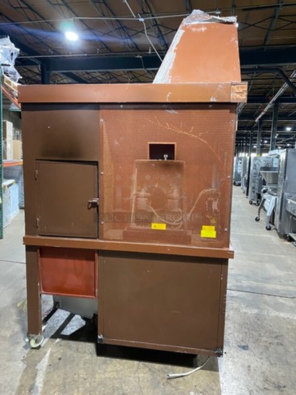 AWESOME! MUST HAVE! LATE MODEL! 2022 Sacar Forni Commercial Wood-Fired Rotisserie Oven! With Copper Panel! Metal With Refractory Bricks! WORKING WHEN REMOVED! Model: DRAGO84 SN: 3851320622 - Image 2 of 12