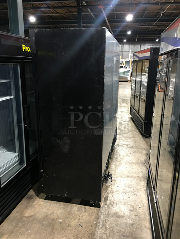 LIKE NEW! BARELY USED! LATE MODEL! 2021 Atosa Commercial 3 Door Reach In Cooler  Merchandiser! With View Through Doors! Still Under Manufacturers Warranty! With Poly Coated Racks And Rack Storage Bins! (Still Under Manufacture Warranty) Model: MCF8724GR SN: MCF8724GRAUS100321033000C40010 115V 60HZ 1 Phase - Image 5 of 8