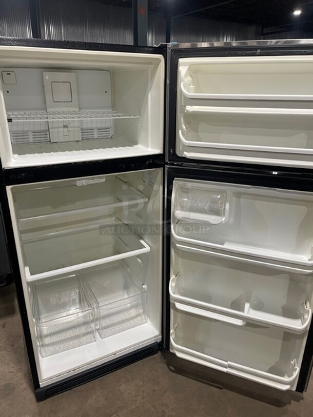 Frigidaire Stainless Steel Refrigerator/Freezer Combo! With Racks & Shelves! 115V 1 Phase! Model: FFTR18D2QS3 SN: BA54213629! - Image 5 of 9
