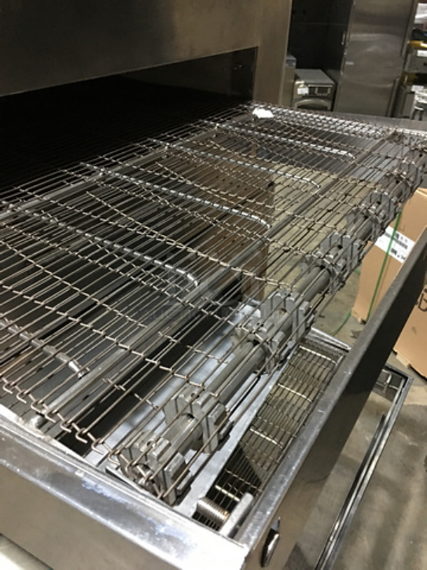 AMAZING! Middleby Marshall Natural Gas Powered Double Deck Conveyor Pizza Oven! All Stainless Steel! On Casters! 2x Your Bid! Model: PS360Q - Image 7 of 10