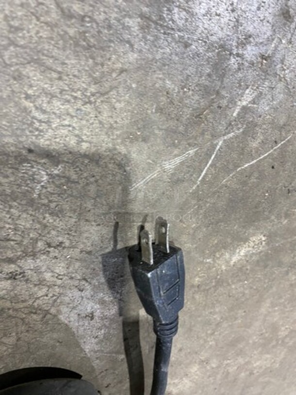 2012 Torrey Commercial Refrigerated Deli/Bakery Display Case Merchandiser! With Curved Front Glass! With Rear Access Doors! Stainless Steel Body! Model: TEM200NULH SN: C12000682 127V! Working When Removed! - Image 8 of 8