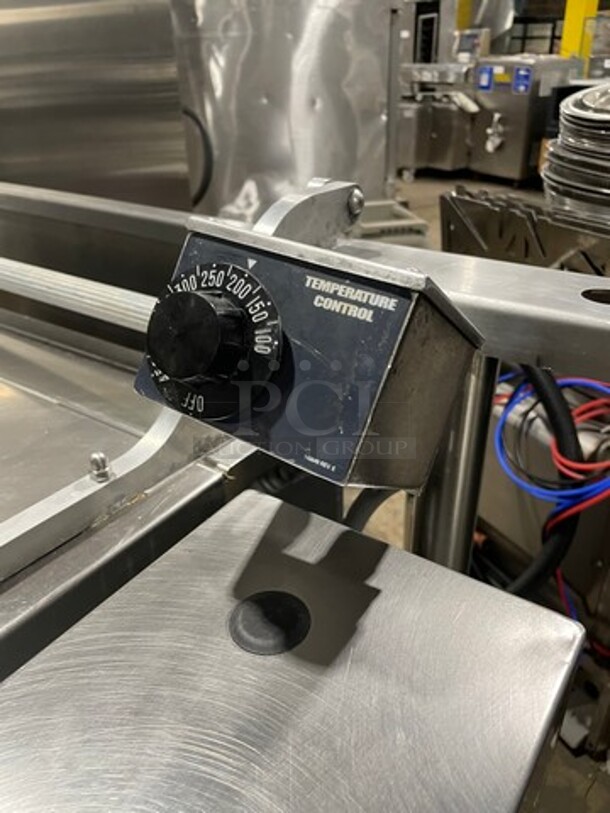 WOW! Groen Natural Gas Powered ECLIPSE SERIES Tilted Braising Pan/Tilt Skillet! All Stainless Steel! Thermostatic Controlled! ModelWOW! Groen Natural Gas Powered ECLIPSE SERIES Tilted Braising Pan/Tilt Skillet! All Stainless Steel! Thermostatic Controlled! Model BPM40G Serial J14907615! On Legs! On Legs! - Image 7 of 9