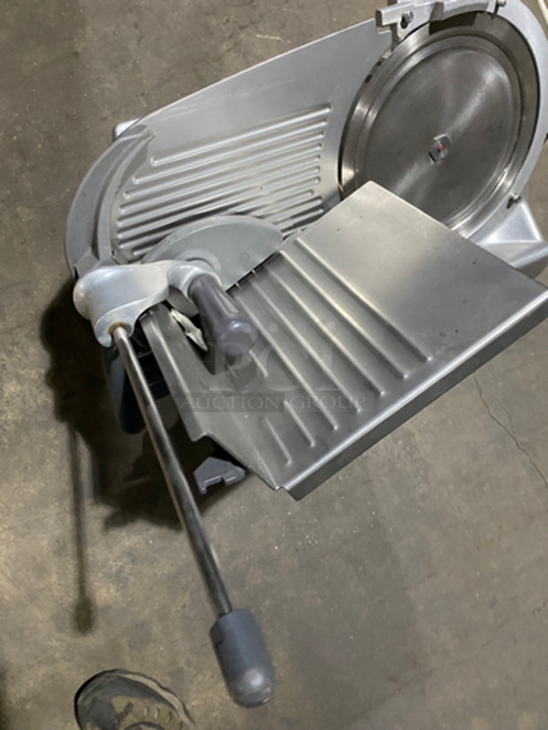 Hobart Commercial Countertop Deli/ Meat Slicer! All Stainless Steel! Model: 2612 SN: 561314920 120V 60HZ 1 Phase - Image 6 of 9