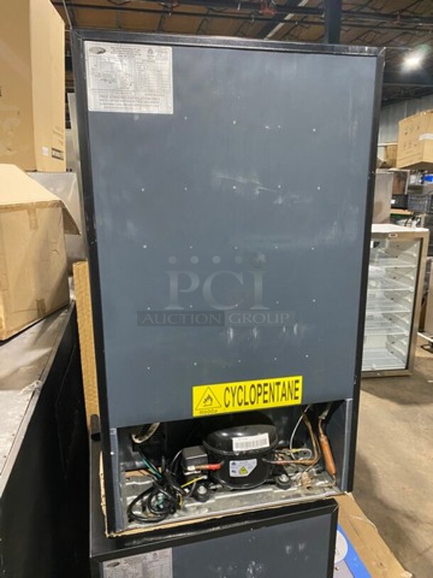 NEW! OUT OF THE BOX! SCRATCH-N-DENT! Whynter Commercial Single Door Reach In Cooler Merchandiser! With View Through Door! With Poly Coated Racks! Model: BR1211DS - Image 3 of 7